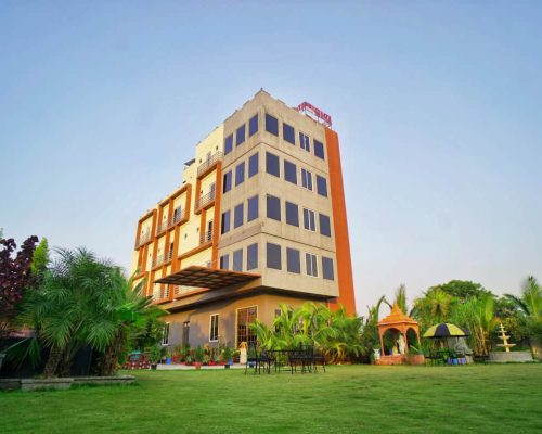 Luxury Resort Near Udaipur